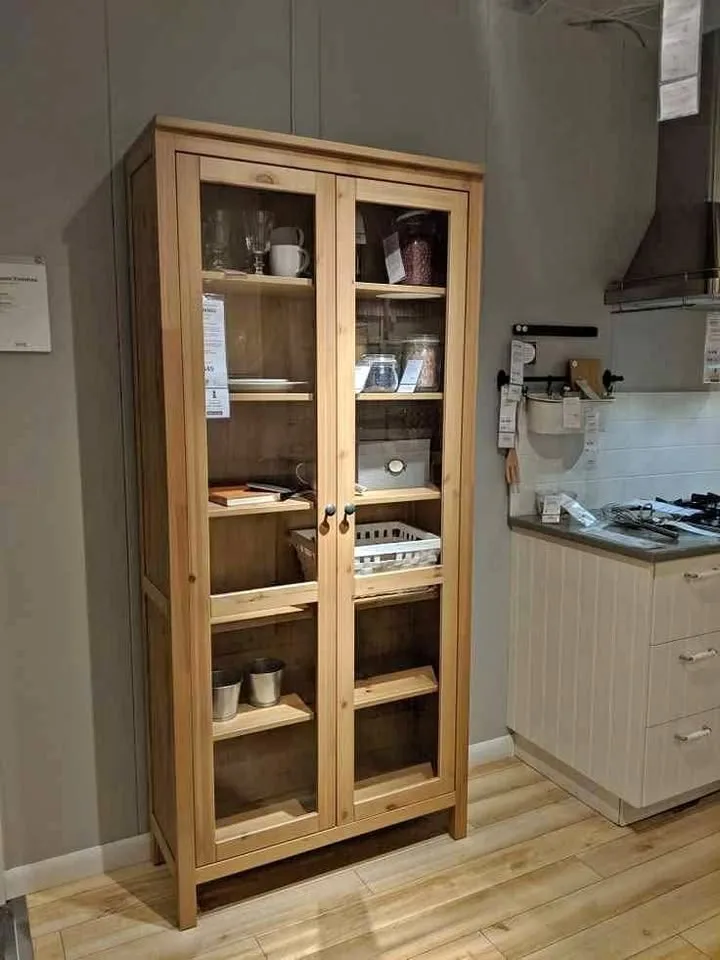 Oak display cabinet, photo 1